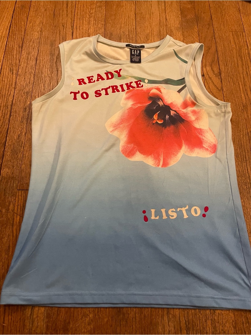 GAP Women's Blue Ombré Floral Sleeveless Tee - Ready to Strike!